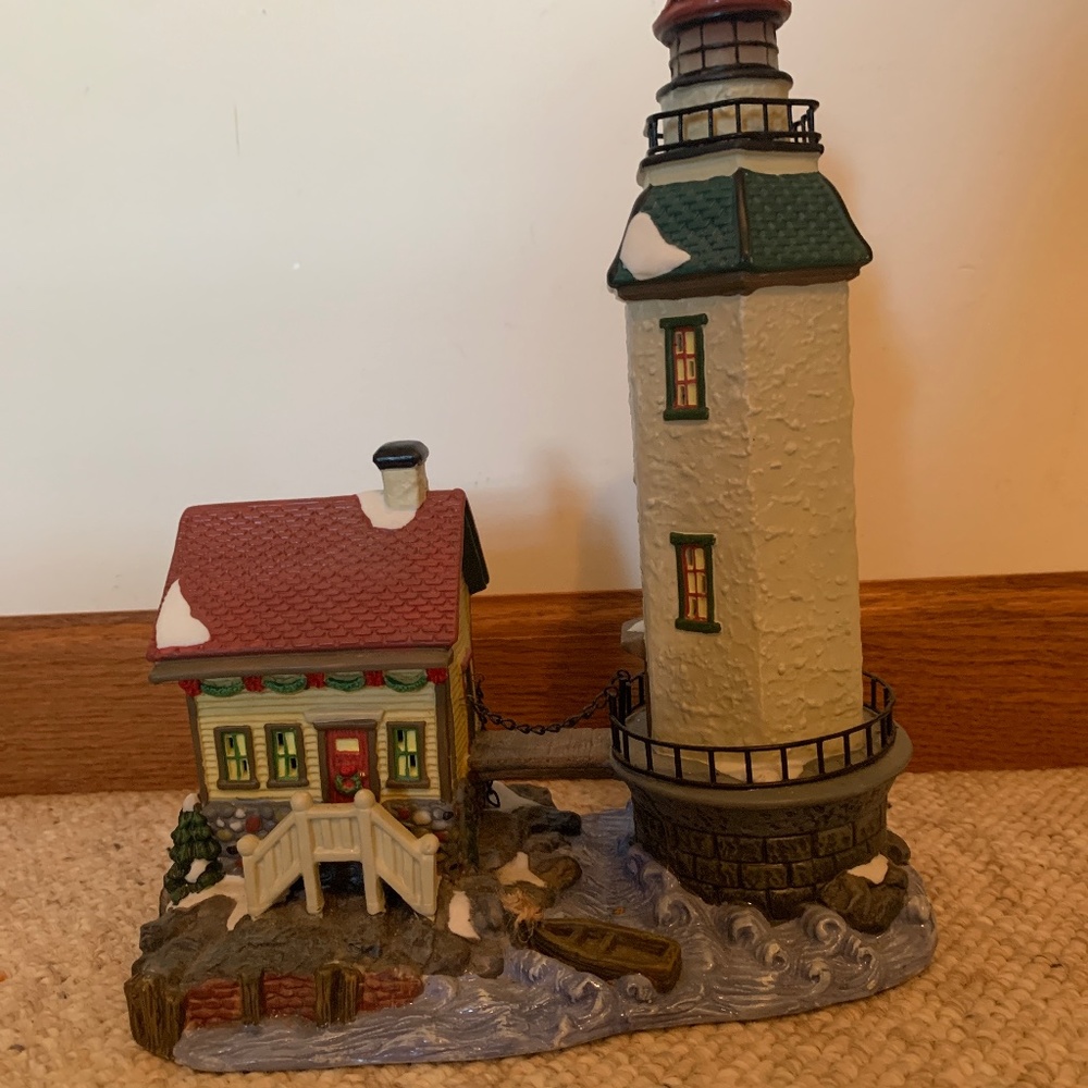 Santa’s Workbench Collection 2001 Knightsbridge Lighthouse